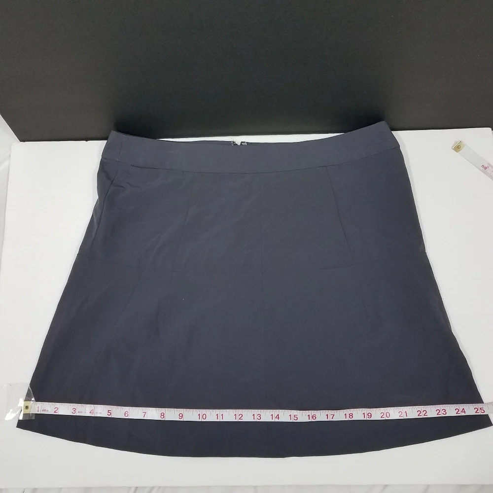 Oxford Golf Irongate Gray Skort 10 NWT - Picture 7 of 9